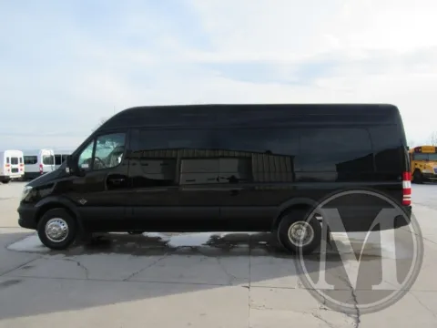 More photos of 2018 Mercedes Benz SPRINTER 3500XD at Master's Transportation - Springfield, MO